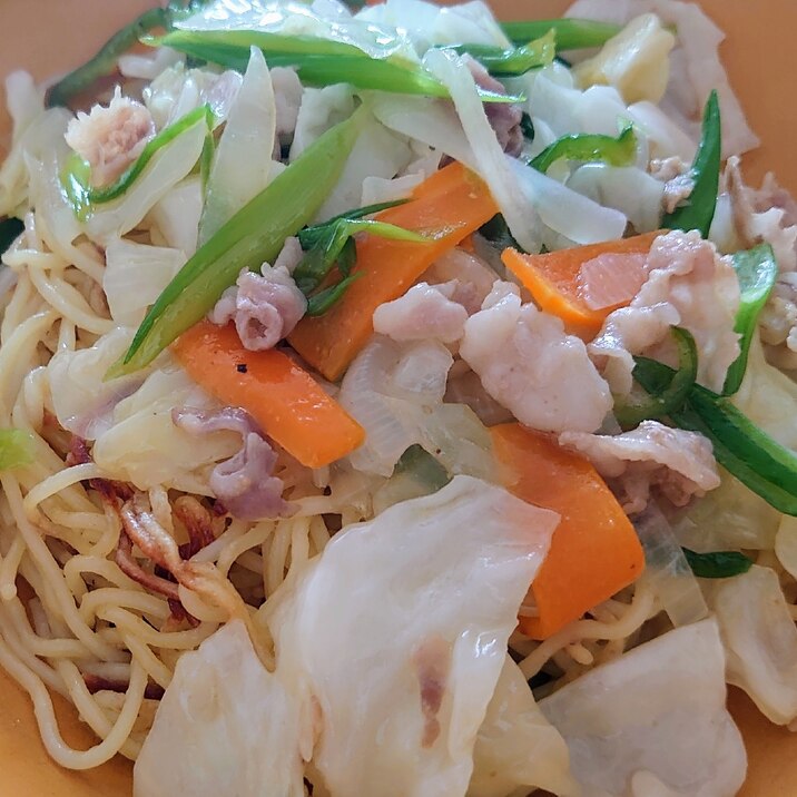 カラシが癖になる 簡単カラシ焼きそば